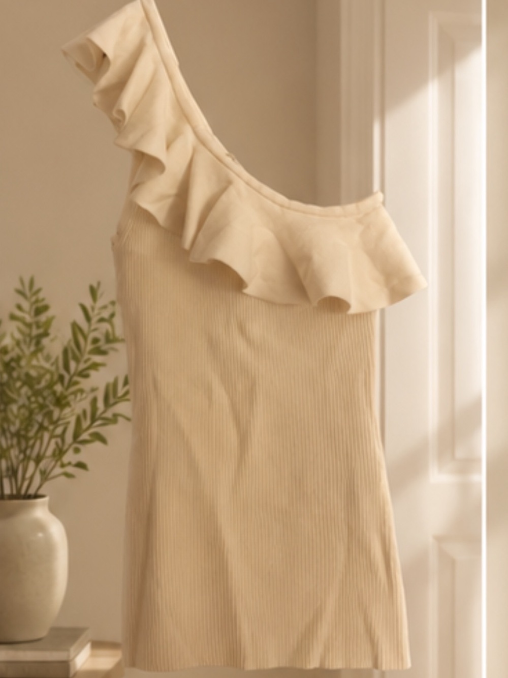Zimmermann One-Shoulder Ruffle Tank Top - Off white - Picture 4 of 11